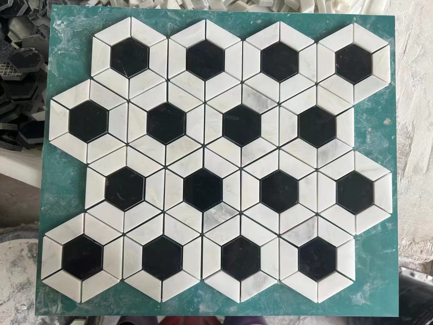 Decorative marble mosaic tile 